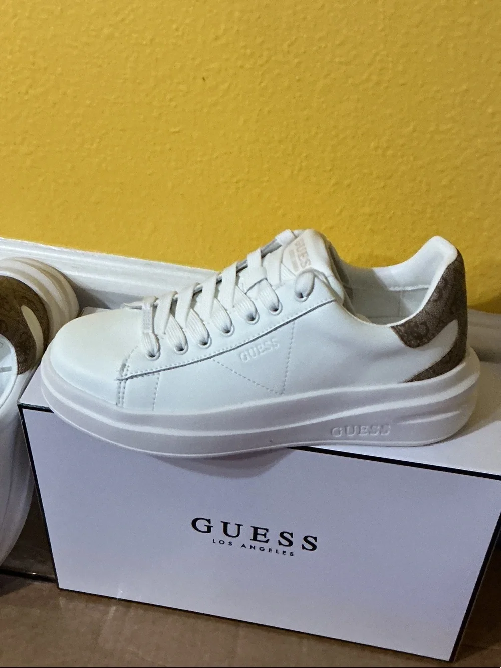 GUESS White Platform Sneakers with Brown Logo Heel 7.5 Nwb